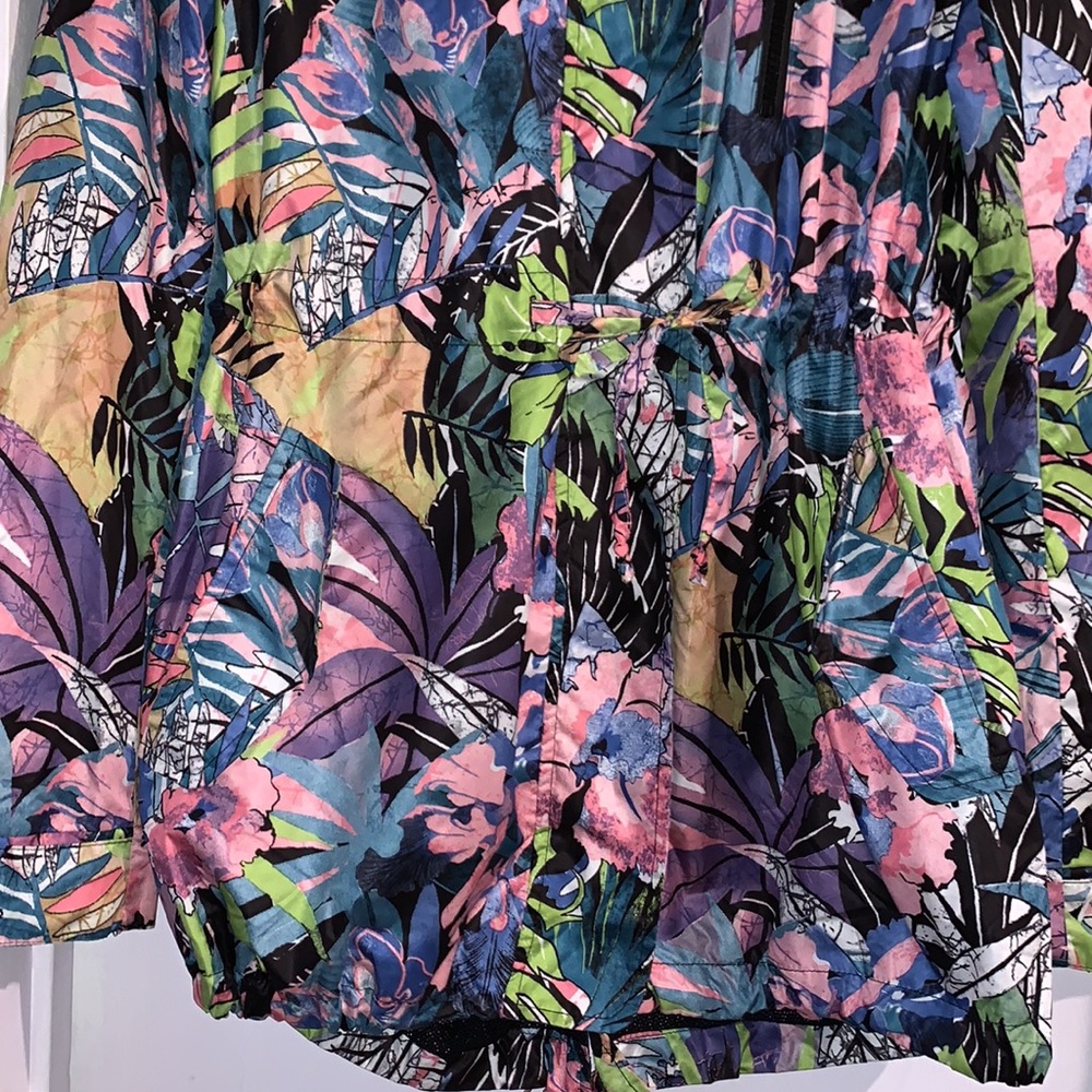 Jacket - Picture 2 of 12